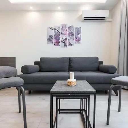 Apartament Sweet Tiny Center Space Warna