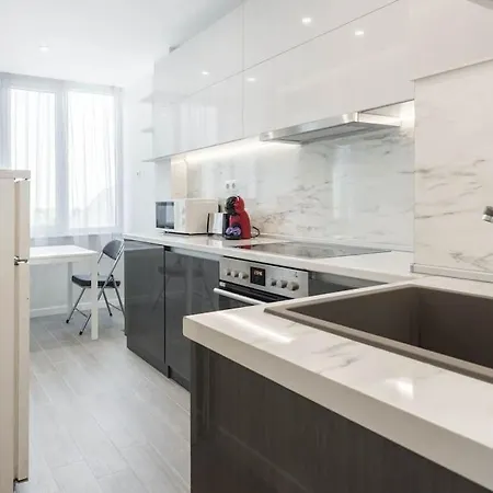 Sweet Tiny Center Space * וארנה