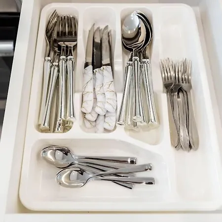 Sweet Tiny Center Space דירה